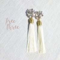 結婚式 ロングホワイトタッセルイヤリング ピアス