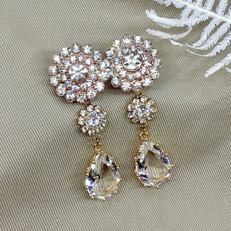 結婚式 ビジュー 3連シャンデリアイヤリングorピアス