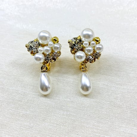 結婚式 大振りパール＆ビジューのピアスorイヤリング