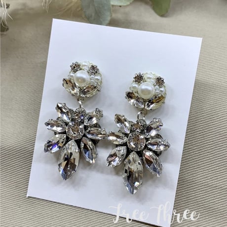 結婚式 ラインストーン＆パールのキラキラピアスorイヤリング