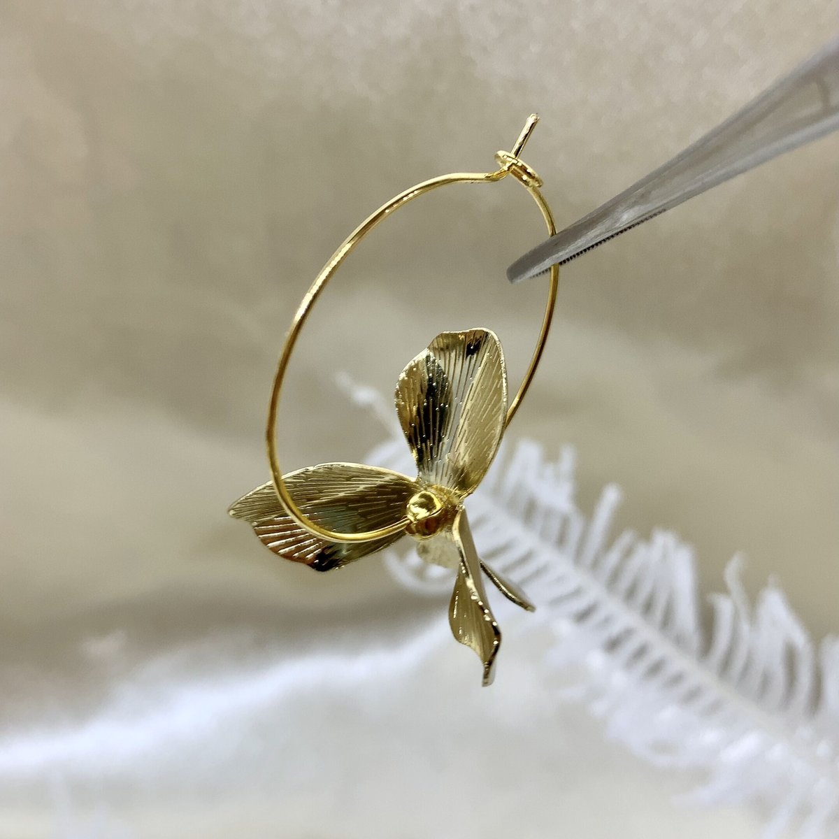 結婚式 ゴールドフラワーフープピアス 大ぶりゴールド フラワー