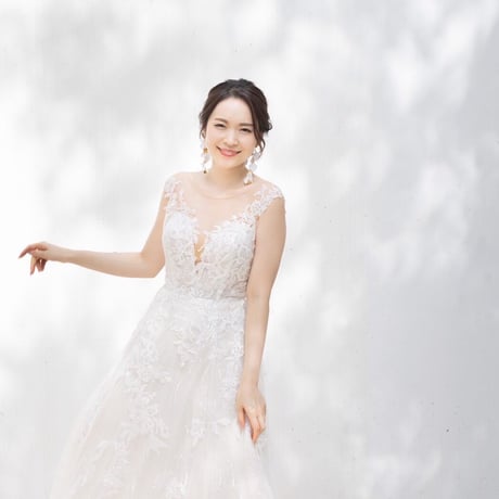 結婚式  大ぶり  花びら ホワイト×ゴールドフラワーペタルピアスorイヤリング