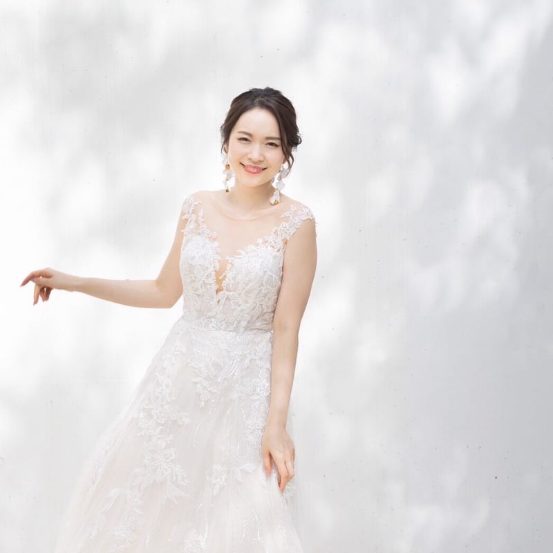 結婚式 大ぶり 花びら ホワイト×ゴールドフラワーペタルピアスor 結婚式 大ぶり 花びら ホワイト×ゴールドフラワーペタルピアスor