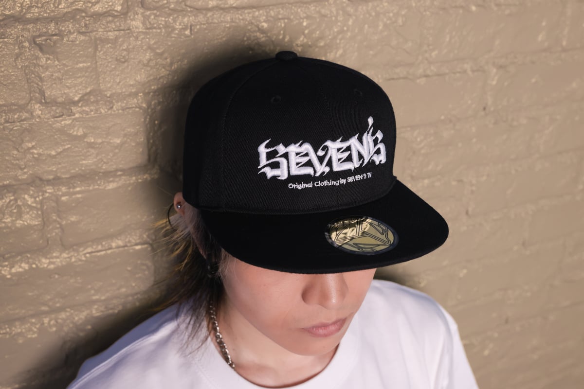 再販受注】SEVEN'S スナップバック(ステッカー付き)【8月中旬〜8月下旬