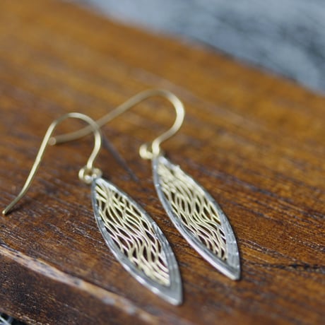 地金ピアス | STORES