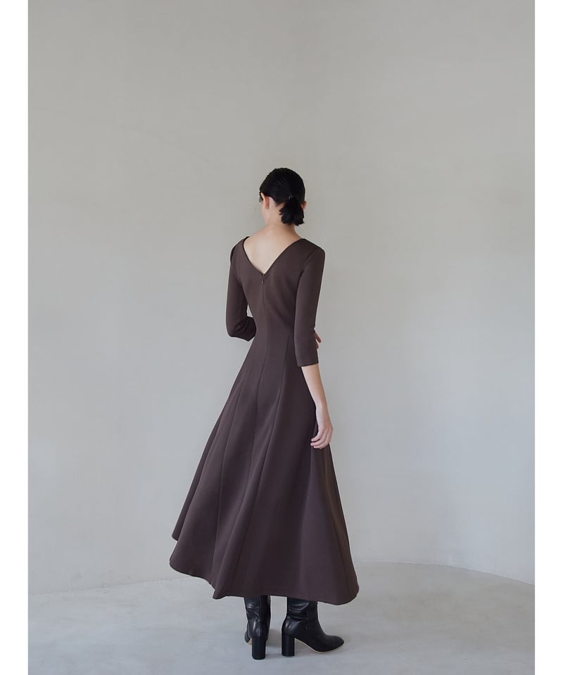 (新品未使用)maison celon V Silhouette Dress