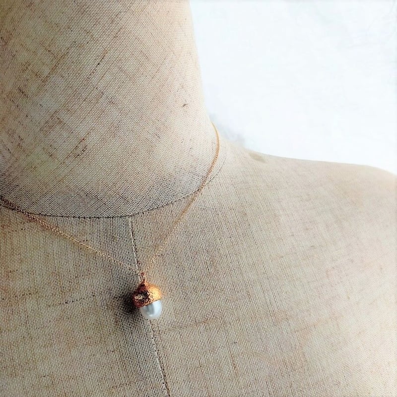 24k Gold-Dipped どんぐりのネックレス | 植物アクセサリー Sentier