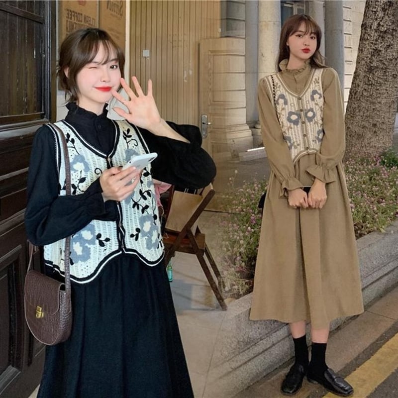 ワンダフルワールド　総フリル・ピンタックベスト 手洗い可 / 接触冷感 / ヘムダブルフリルVネックベスト（ベスト