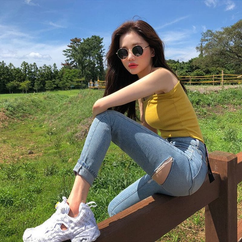 後太もも穴あきジーンズレディース ハイウエスト タイトカット A895