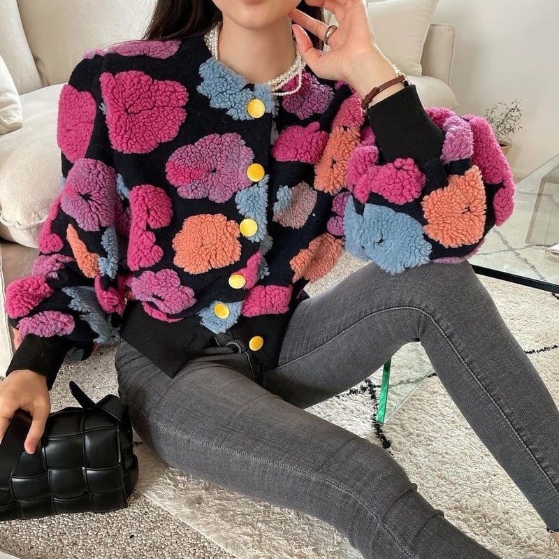 立体フラワーボアニットカーディガン ニットカーディガン カーディガン