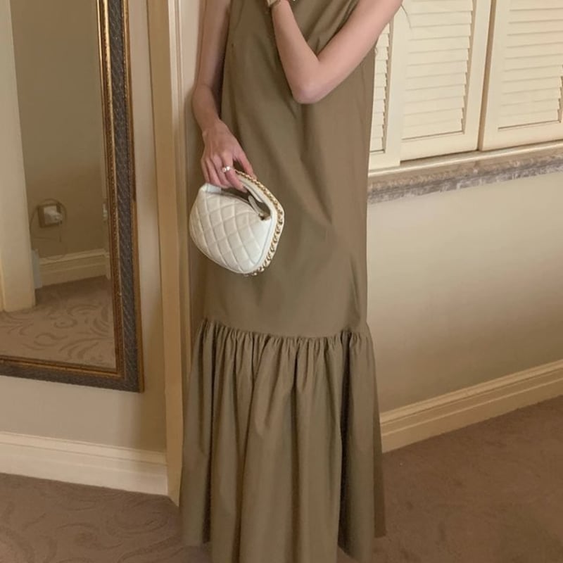 バックオープンワンピース 裾ティアード Iライン ワンピース