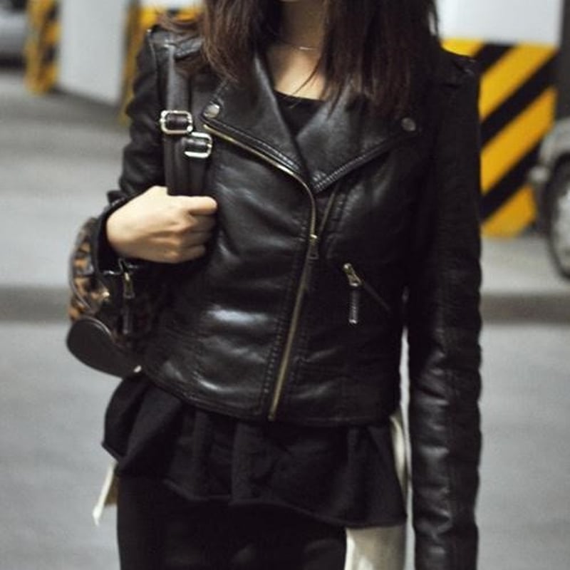 未使用⭐︎DIESELショート丈レザージャケット Amazon.co.jp: [Diesel] (ディーゼル) レディース ジャケット
