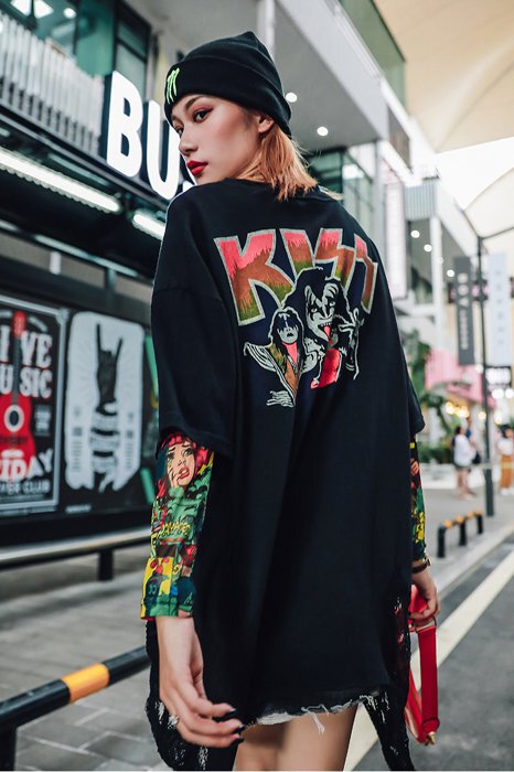 日本未発売】KISSオマージュプリント 5分袖ミドル丈Tシャツ 日本未発売】KISSオマージュプリント 5分袖ミドル丈Tシャツ
