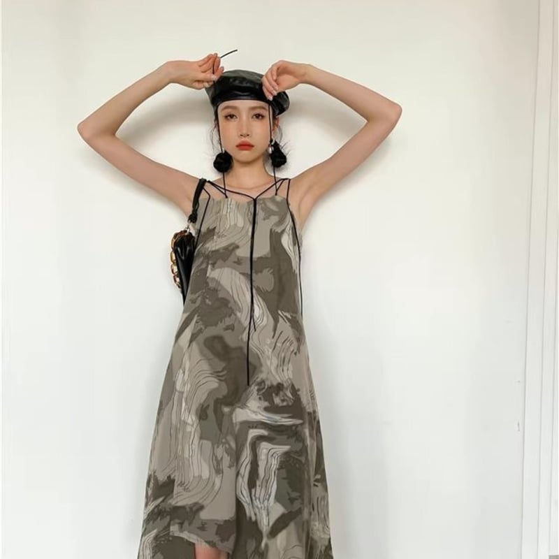 マーブル柄キャミソールワンピース ストラップドレス ライン