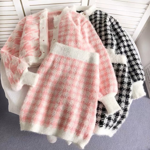 チェック柄カーディガン＆スカートセット GRL（グレイル）の「チェック柄ショートニットカーディガンXミニ