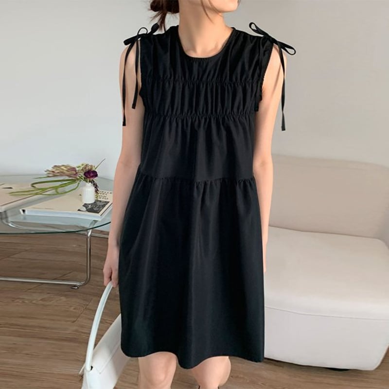 ショルダーリボンギャザーワンピース ノースリーブミニワンピース 肩紐