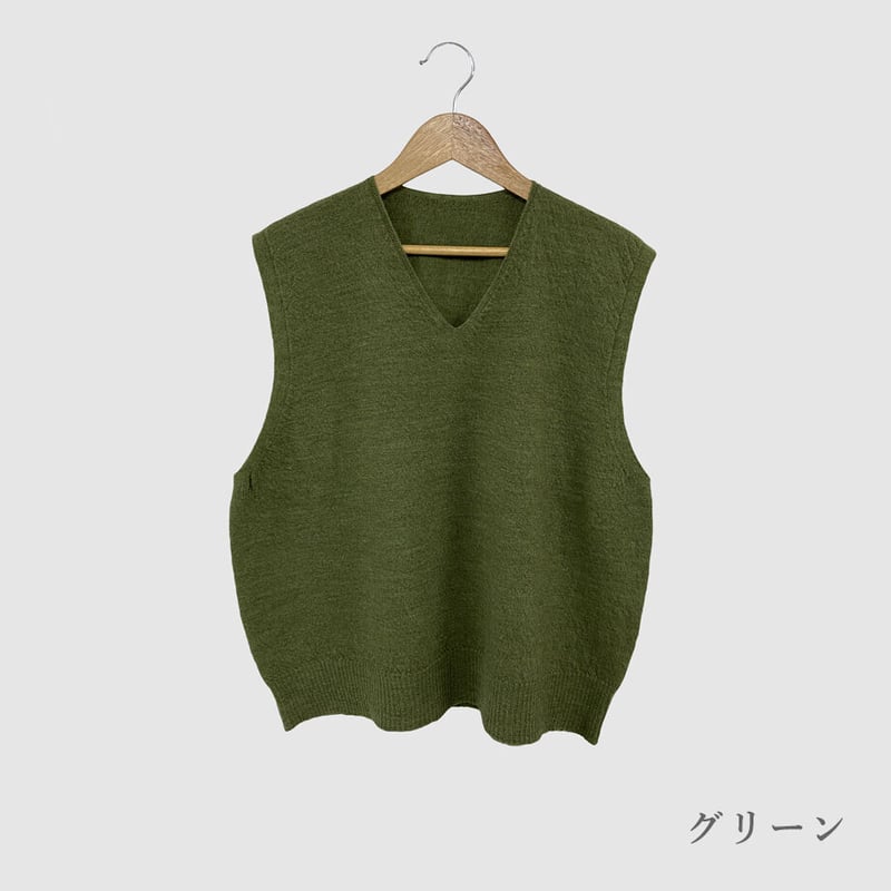ウールVネックベスト 【軽くてやわらか】縮絨加工 | (有)佐藤ニット