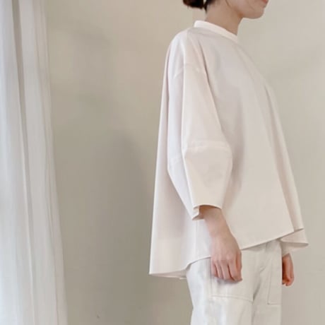 ランタンスリーブが可愛いブラウス(型紙) CW22-22BL
