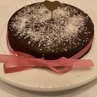 Merrymomoのガトーショコラ（ホール18cm）