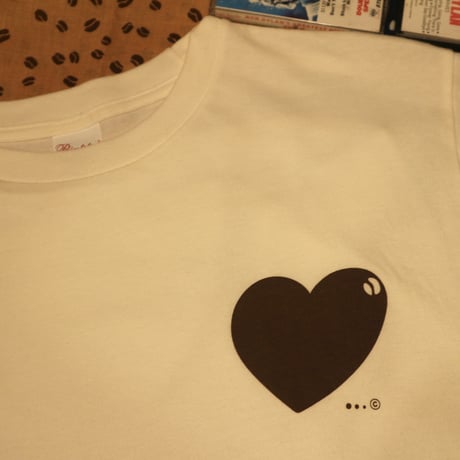 【ラッピング無し】Tシャツ（ハートマーク）Mサイズ