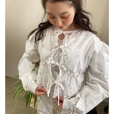 Remake: tablecloth ribbon blouse