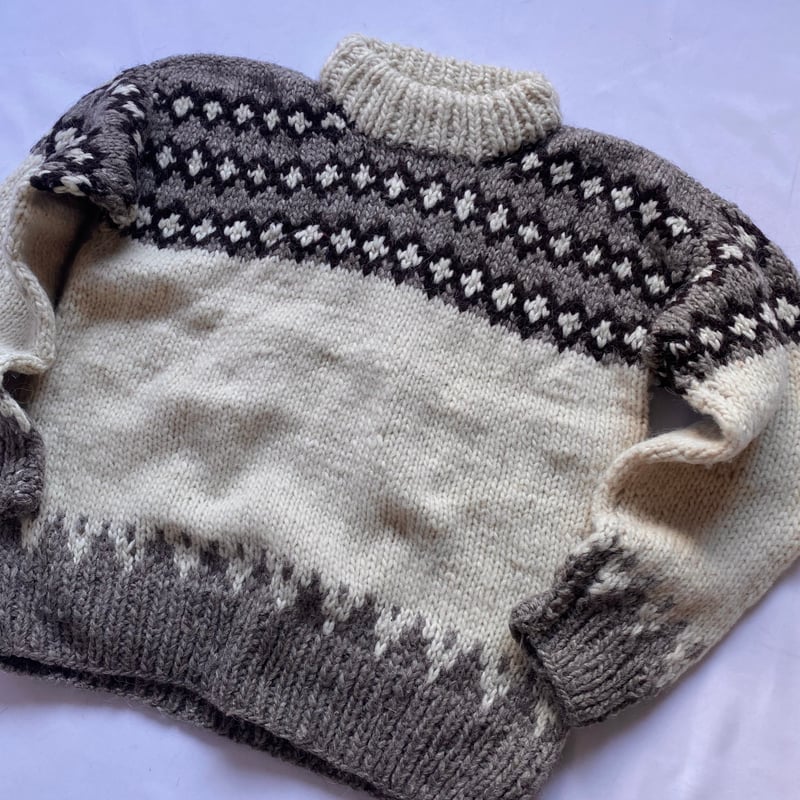 Made in Ecuador hand knit sweater | jane's vintage