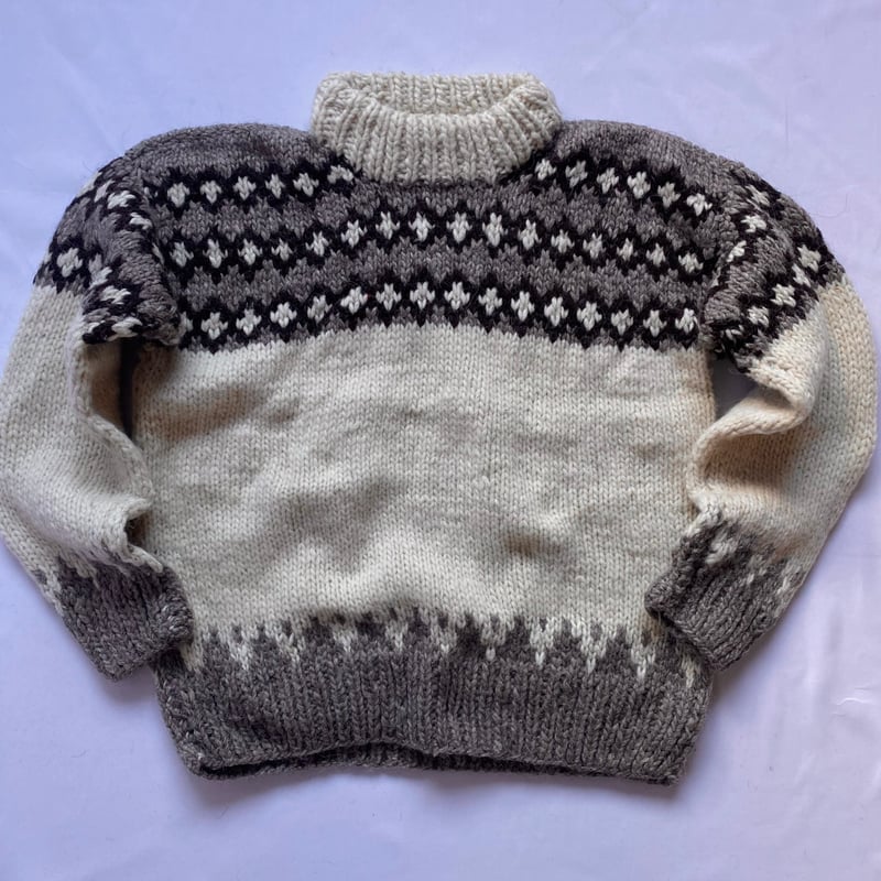 Made in Ecuador hand knit sweater | jane's vintage