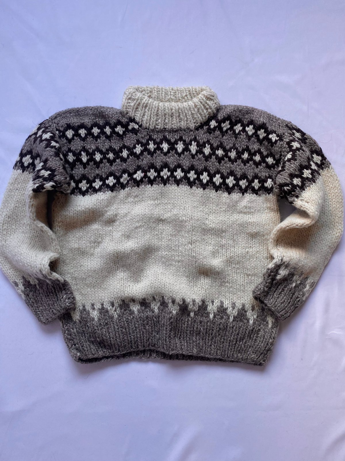 Made in Ecuador hand knit sweater | jane's vintage