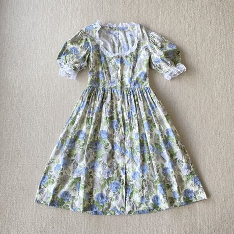 Puff sleeve flower dress