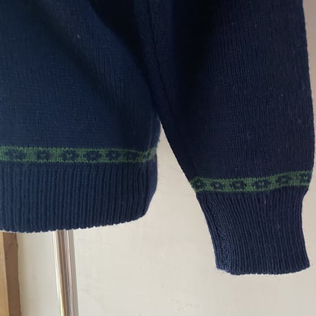 80s handcrafted metal hook sweater