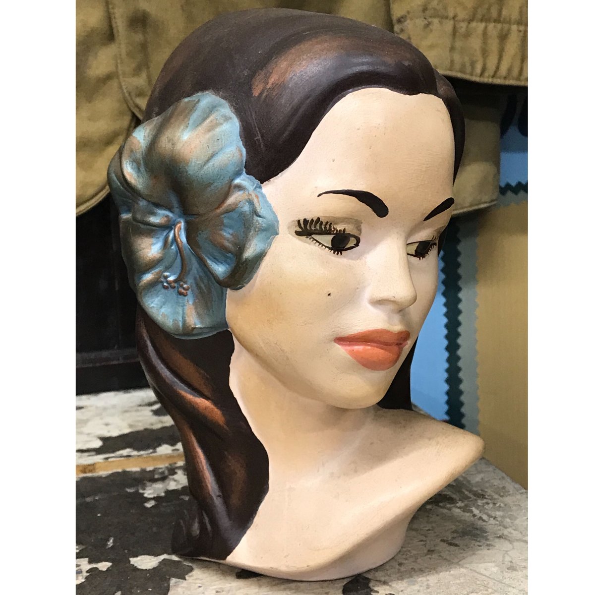 Vintage Hawaiian Hula Girl Bust 2 | Shank Clot Vintage Hawaiian Hula Girl Bust 2 | Shank Clot
