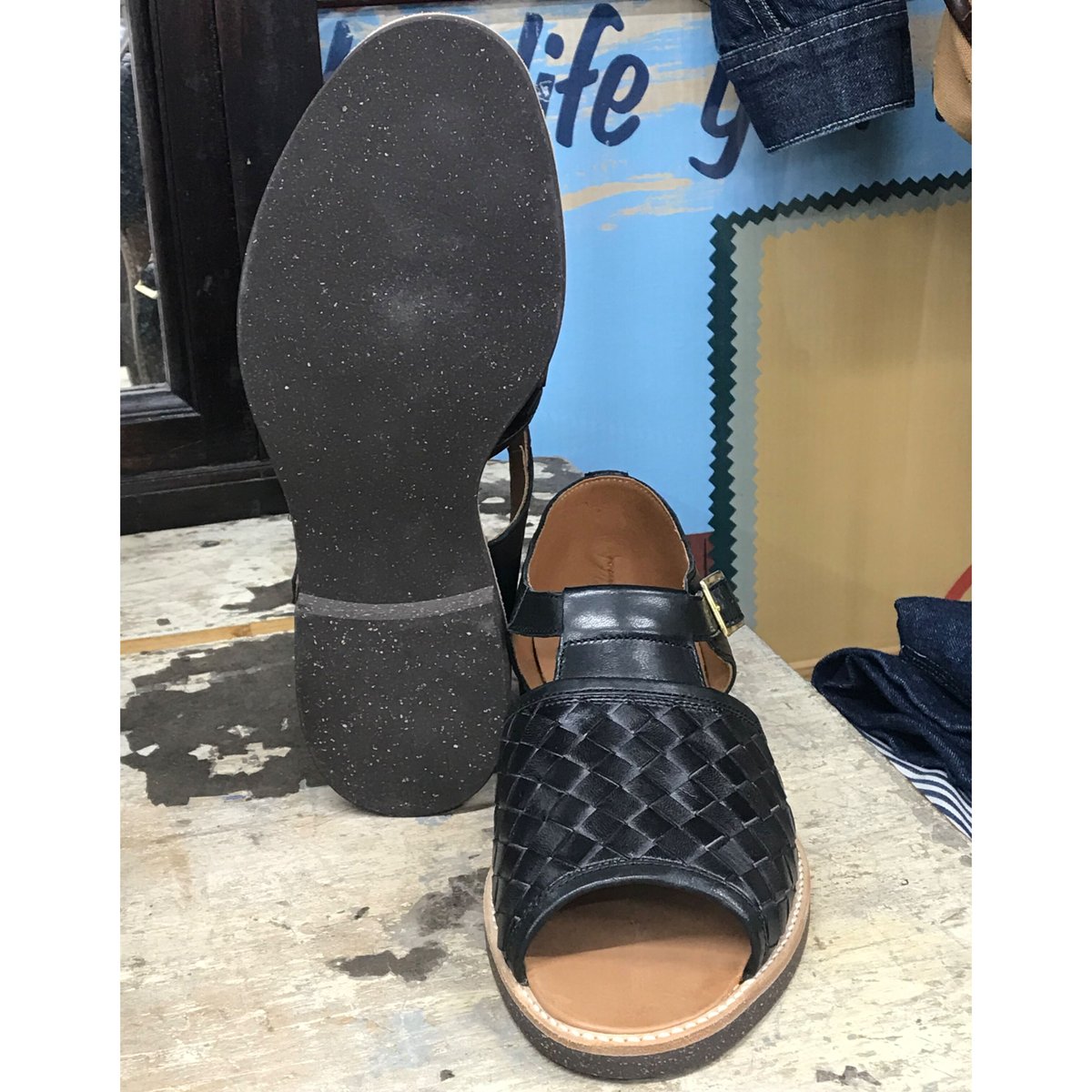 Classical Horsehide Mesh Sandals LOT1185 BLACK