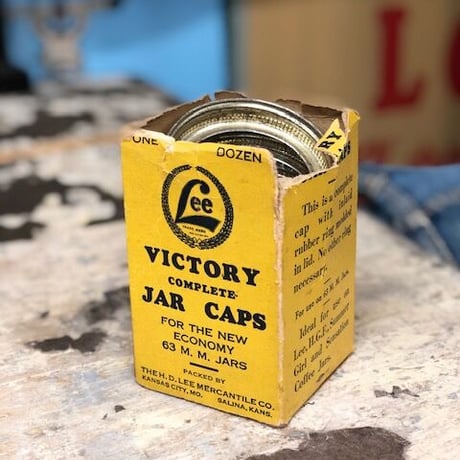 Vintage Lee WW2 VICTORY JAR CAPS