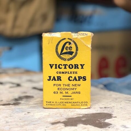 Vintage Lee WW2 VICTORY JAR CAPS