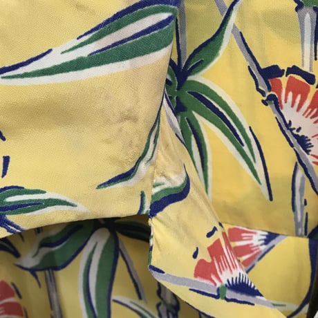 Vintage Horizontal Pattern Hawaiian Shirts