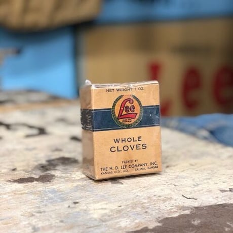 Vintage Lee WHOLE CLOVES Box