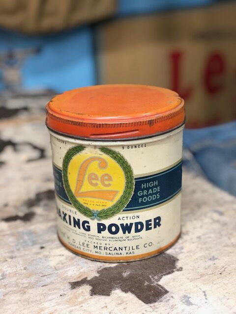 Vintage Lee BAKING POWDER Tin Can | Shank Cloth