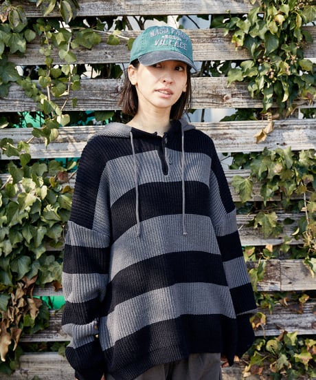VINTAGE BORDER  KNIT HOODIE