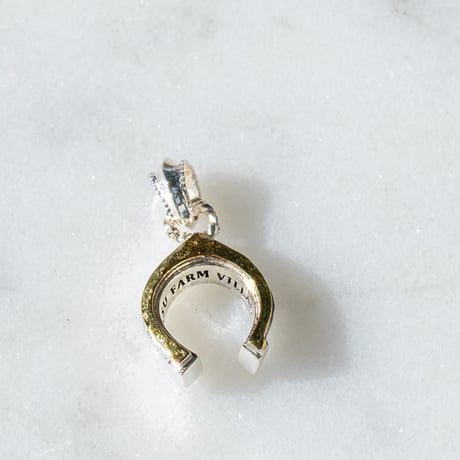 Signet Horseshoe Top