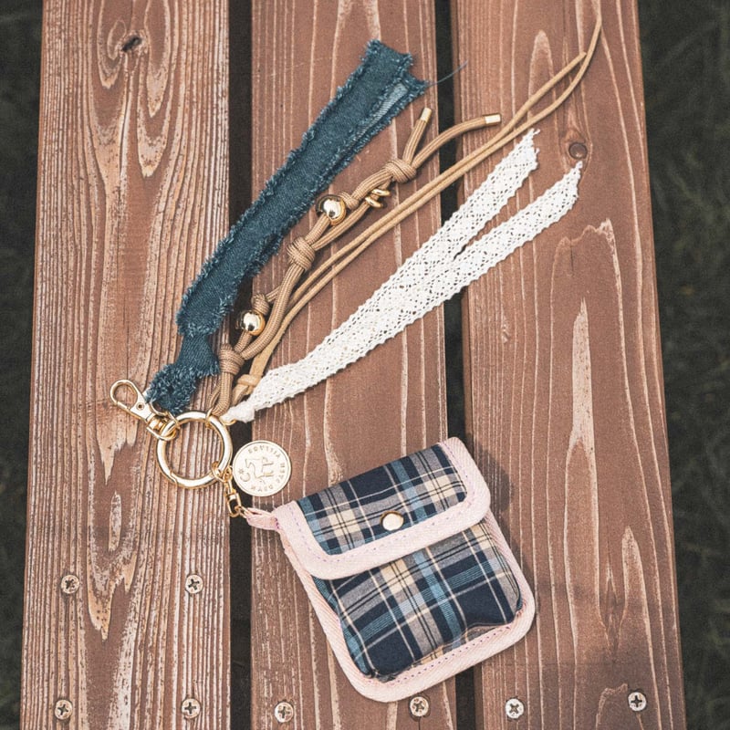 niko and…×NFV ポーチチャーム | NASU FARM VILLAGE ONLIN