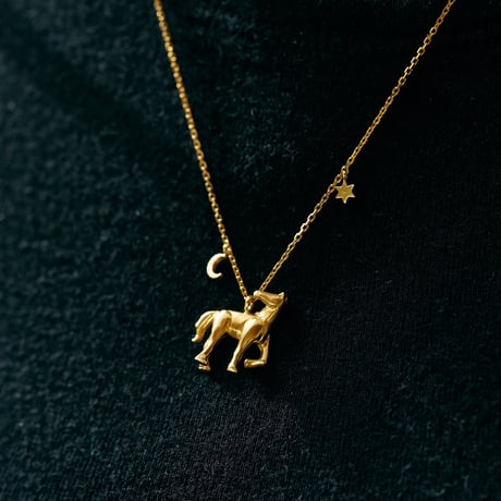 FARM LOGO HORSE SILVER NECKLACE