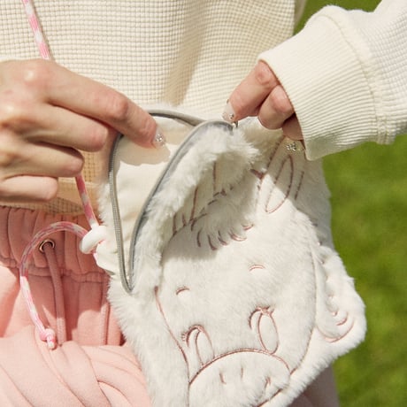 SABLE FLUFFY SHOULDER POUCH