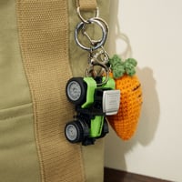 FARM TRACTOR KEY CHARM