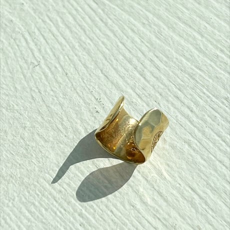 Farm Horseshoe Earcuff