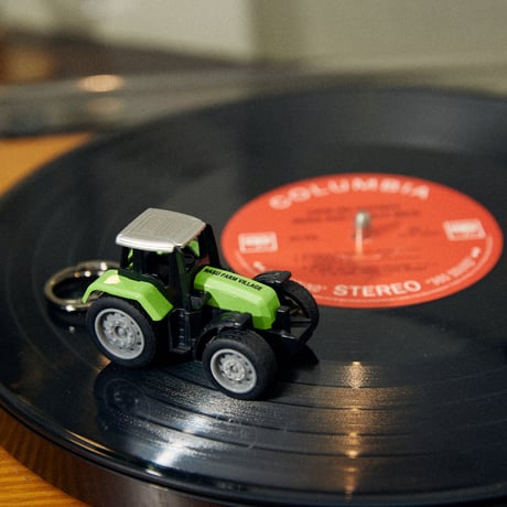 FARM TRACTOR KEY CHARM