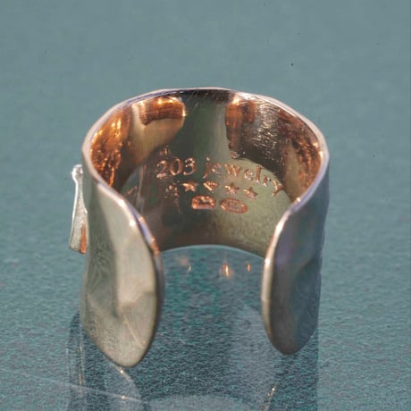 Farm Horseshoe Earcuff