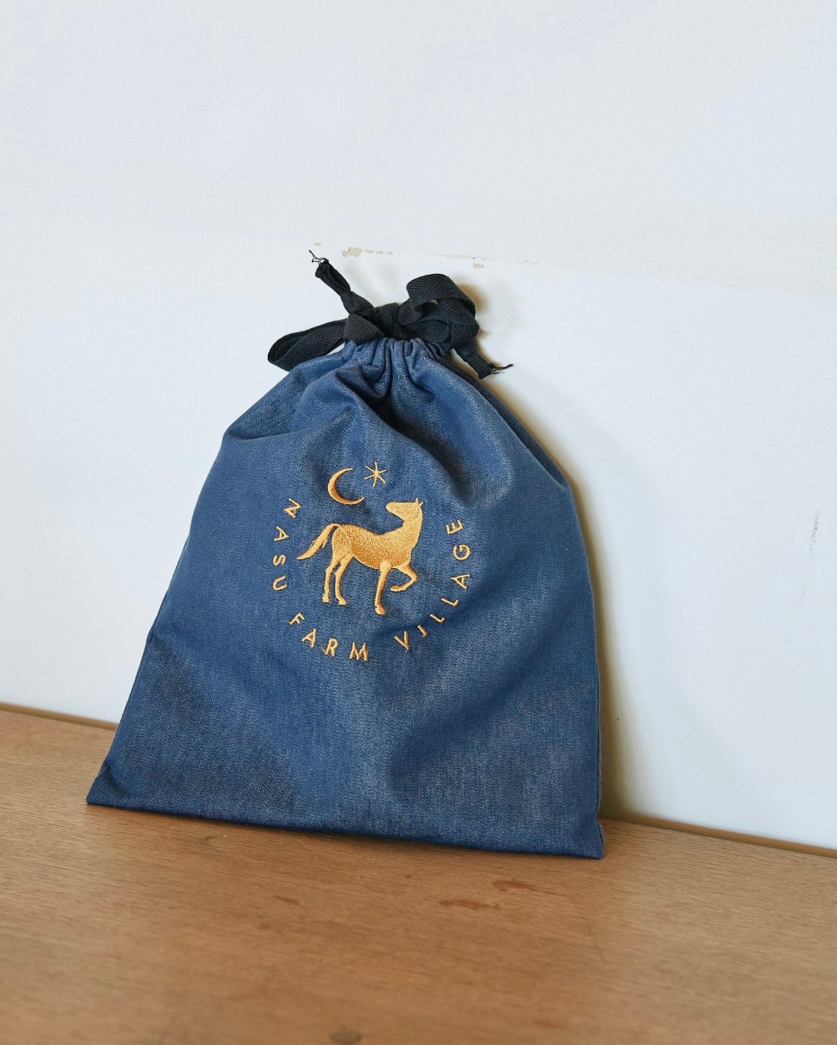 カラーロゴ巾着 | NASU FARM VILLAGE ONLINE STORE
