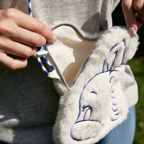SABLE FLUFFY SHOULDER POUCH
