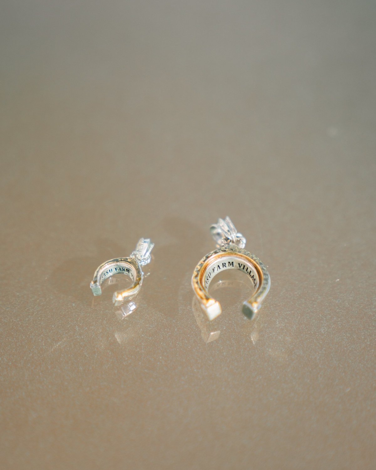 Signet Horseshoe Top | NASU FARM VILLAGE ONLINE