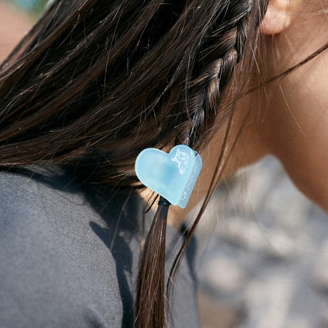 SABLE HEART HAIR CLIPS